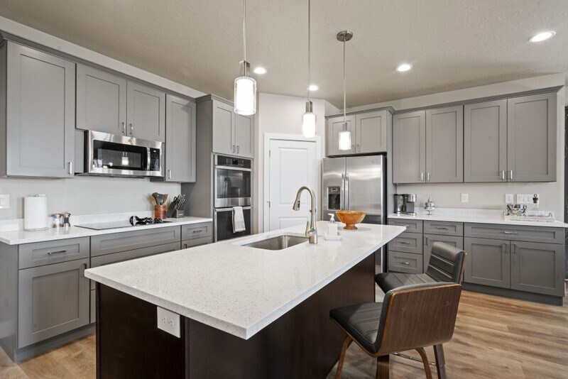 Building Photo - 572 Lewski Ln
