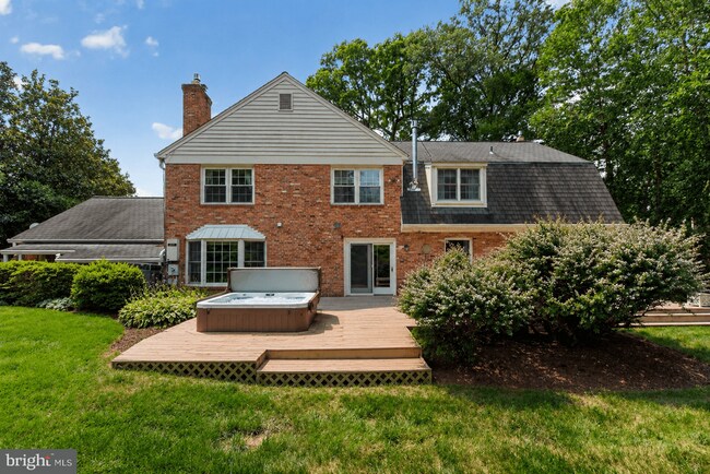 Building Photo - 1022 Delf Dr