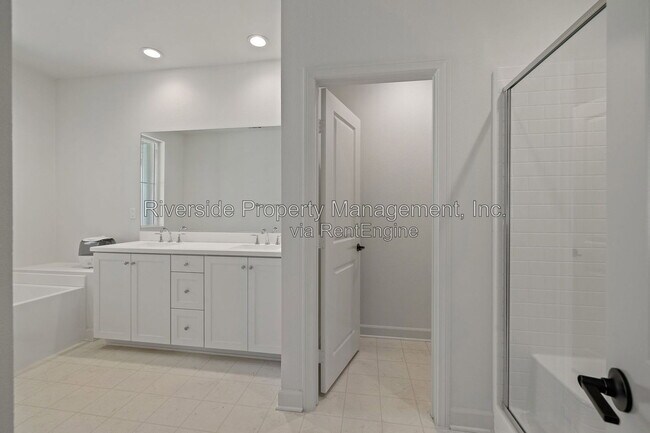 Building Photo - 3530 E Delight Paseo