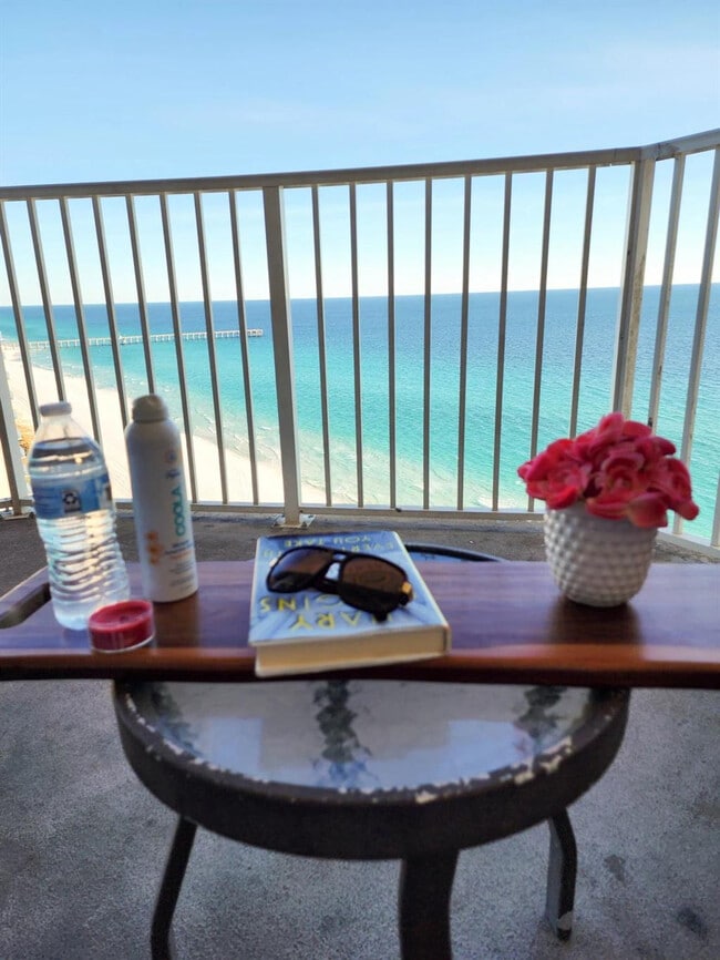 Building Photo - 16819 Front Beach Rd