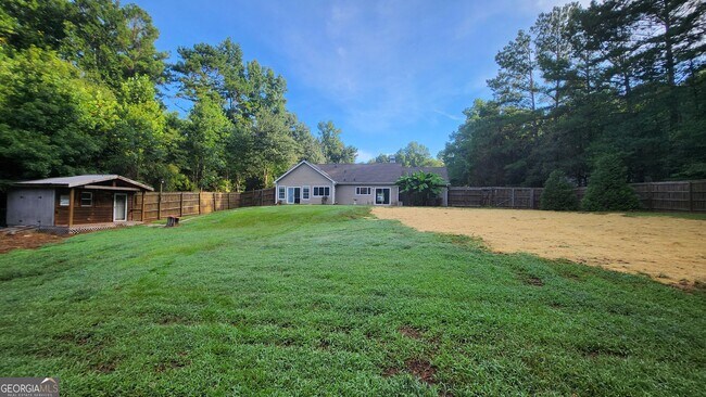Building Photo - 135 Riverside Ct