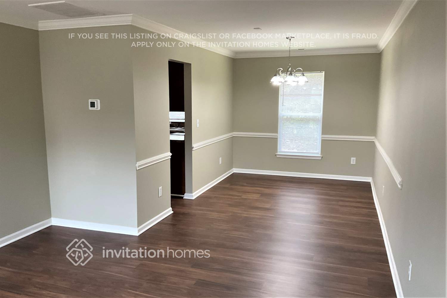 Building Photo - 1002 Bridleside Dr