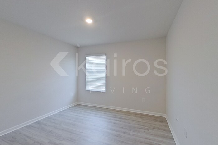 Building Photo - 130 Metalmark Dr