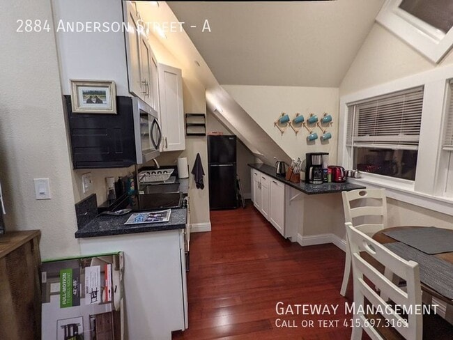 Building Photo - 2884 Anderson St