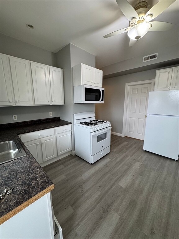 Building Photo - 412-414 Ferry St