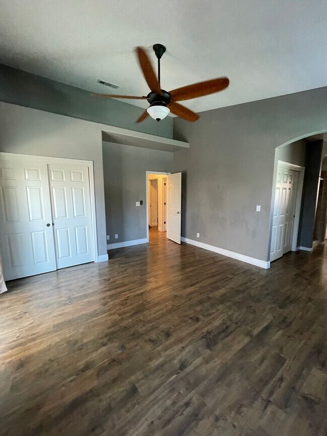 Building Photo - Luxury 3 Bed / 2 Bath Home with Pool and Solar Panels – Available 4/1/2026