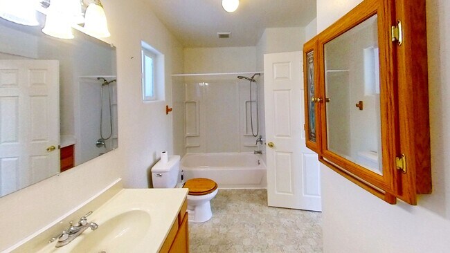 First floor bathroom - 4300 W Overby St
