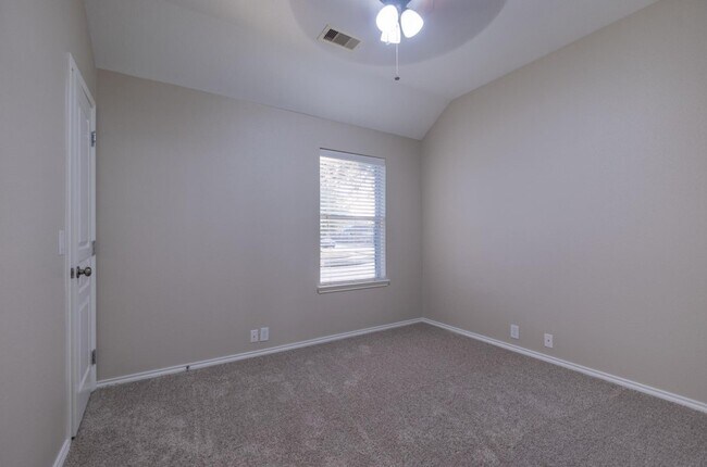 Building Photo - 5402 Hickory Harvest Dr