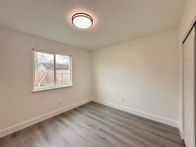 Building Photo - 13754 Shirebrook Dr
