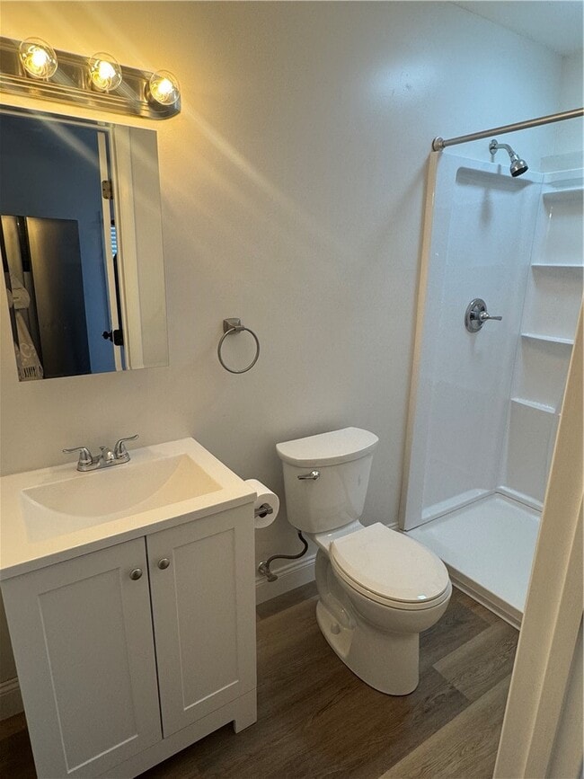 Building Photo - 202 E High St