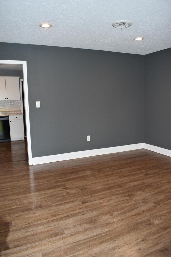 Building Photo - 2922 Nighthawk Dr