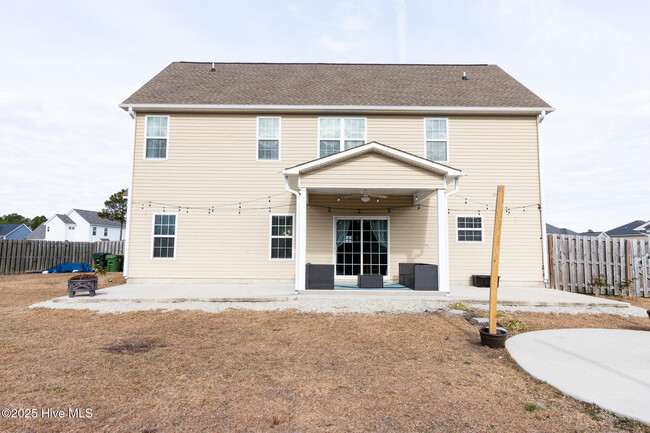 Building Photo - 202 Salty Dog Ln