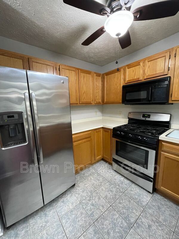 Building Photo - 3401 Lainey Ln