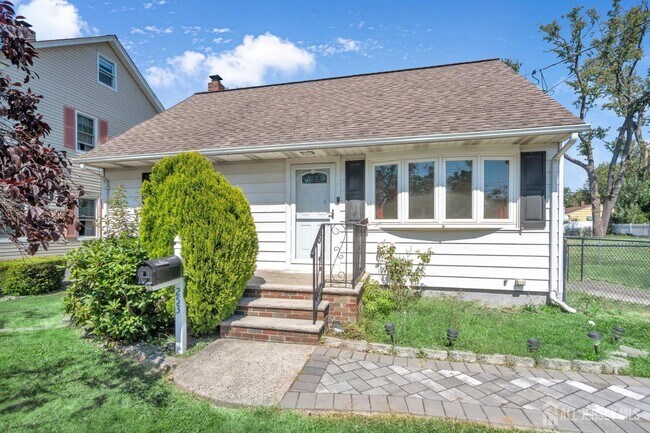 Primary Photo - 253 Fairmount Ave