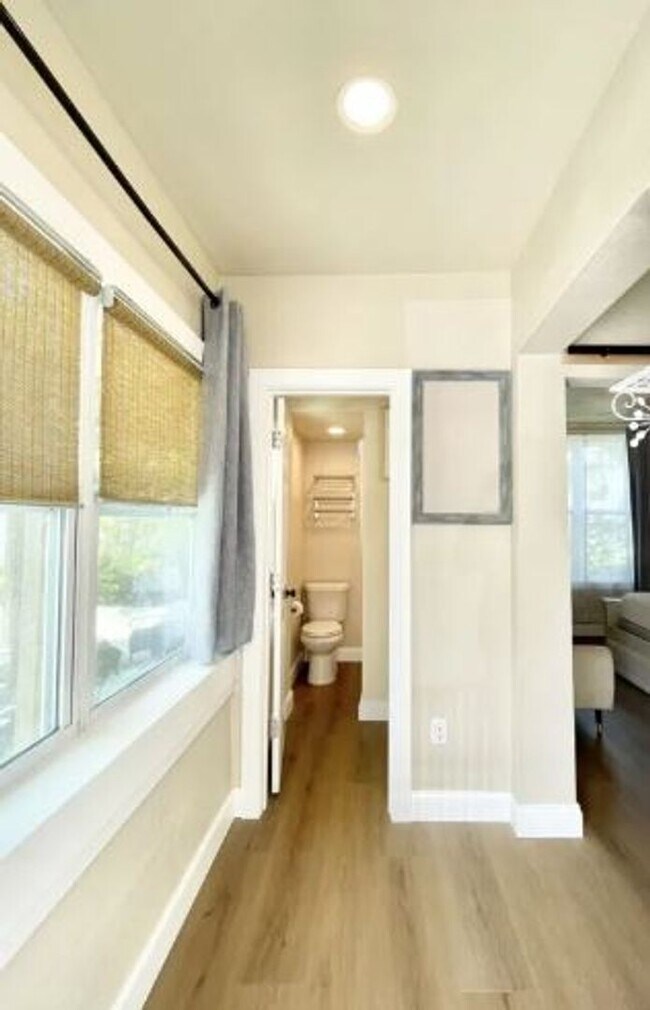 Building Photo - 7700 Boca Ciega Dr