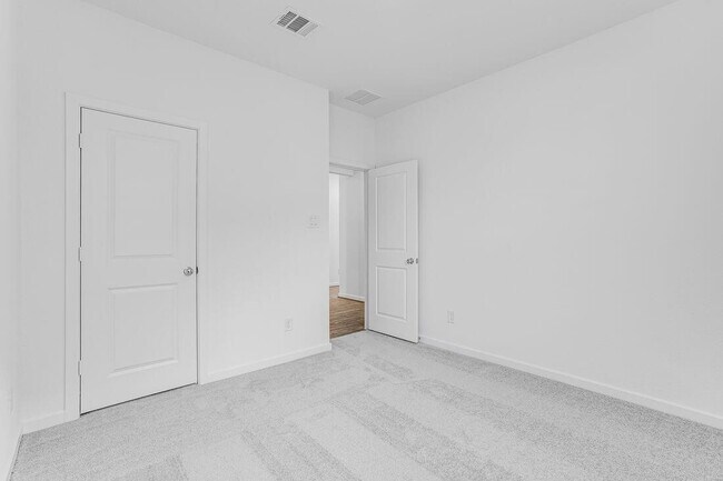 Building Photo - 9735 Bixby Crk Dr