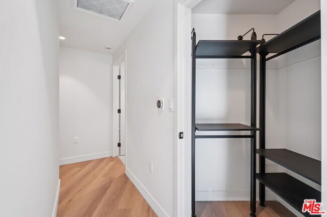 Building Photo - 1110 Spaulding Ave