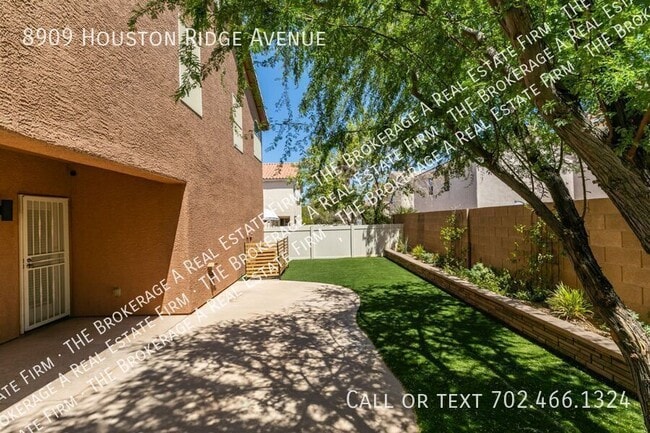 Building Photo - 8909 Houston Ridge Ave