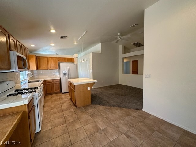 Building Photo - 285 Spring Palms St