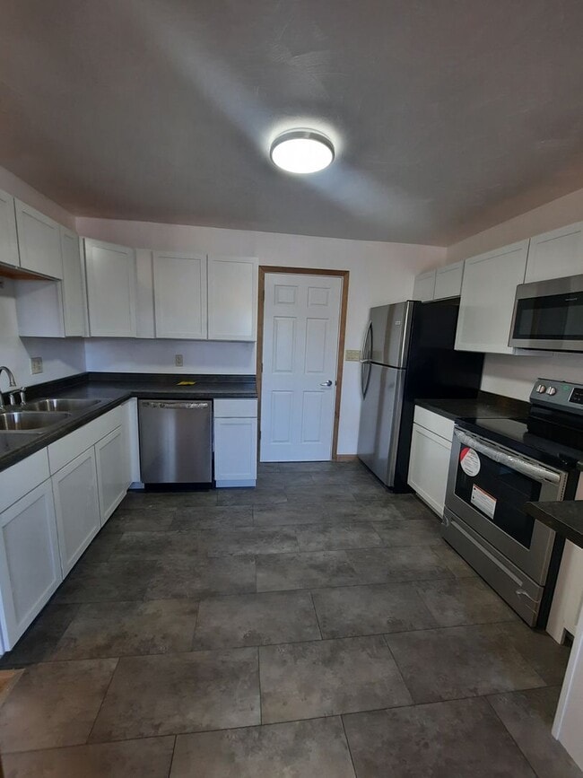 Building Photo - 4 BED | 1 BATH | HOME | NORTH