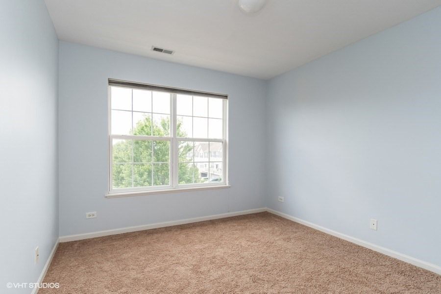 Building Photo - 816 Brodhead Dr