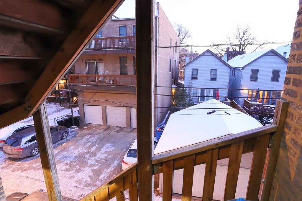 Building Photo - 3817.5 N Greenview Ave