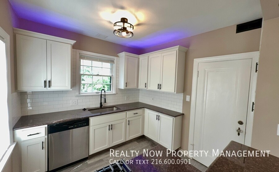 Building Photo - 19627 Winslow Rd