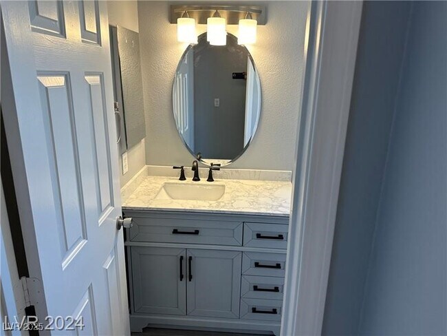 Building Photo - 1452 Bourne Valley Ct