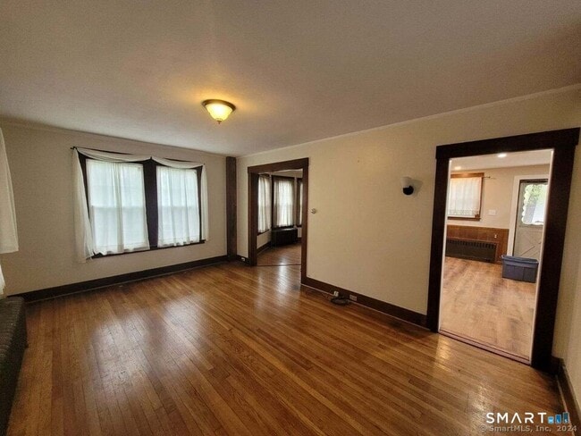 Building Photo - 44 S Elm St