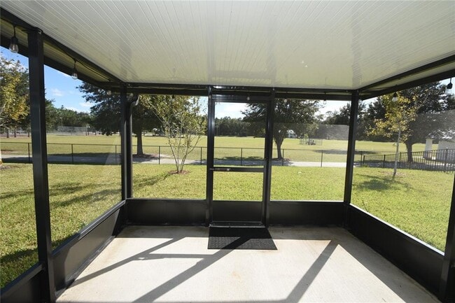 Building Photo - 27 Grand Par Ct