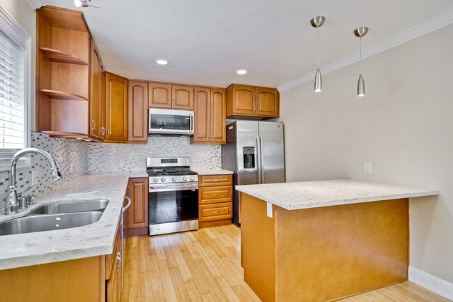 Building Photo - Wonderful 3 bedroom , 2 bath home in Mount...