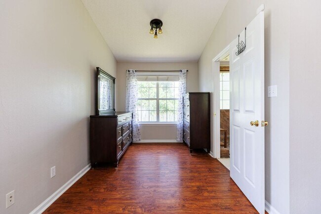 Building Photo - 4614 Briarberry Dr