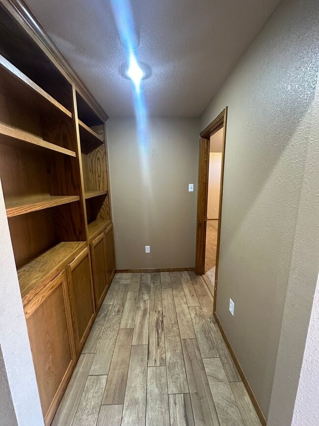 Building Photo - Cozy 4 Bed 2 Bath! Mesa School District !