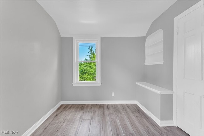 Building Photo - 3557 Silsby Rd