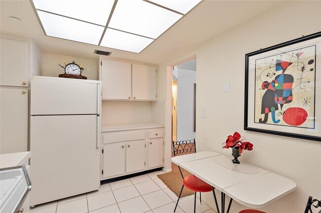 Building Photo - 4010 Galt Ocean Dr