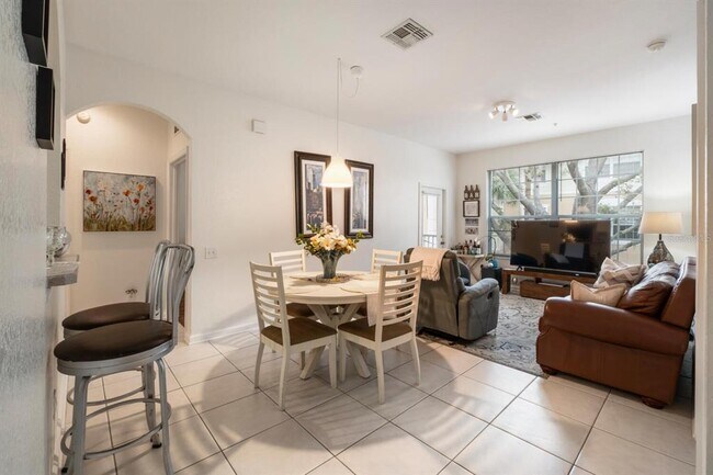 Building Photo - 6166 Stevenson Dr