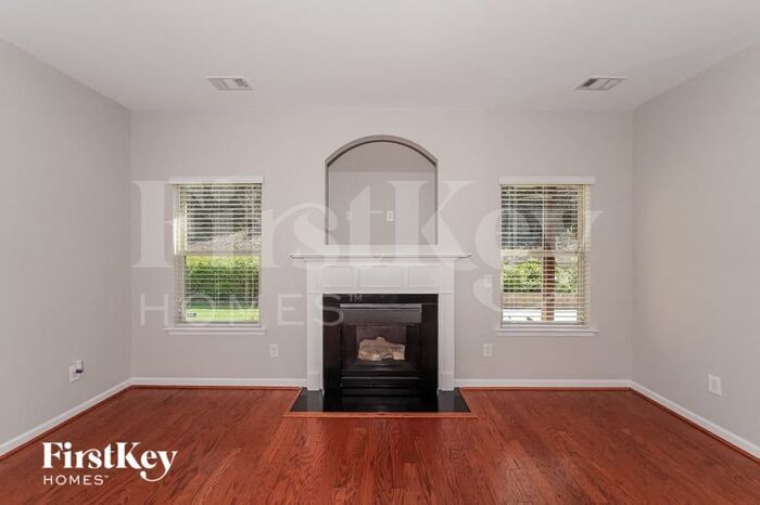 Building Photo - 623 Dulion Dr