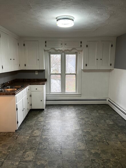 Kitchen - 2 North St