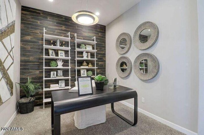 Building Photo - 1255 N Arizona Ave