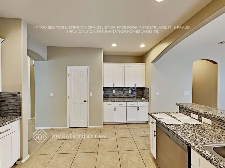 Building Photo - 28336 N Desert Native St