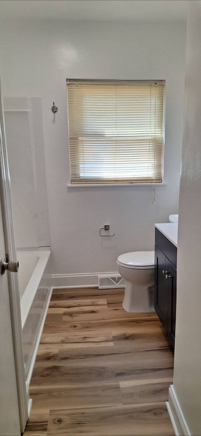 Building Photo - 20405 Williams St