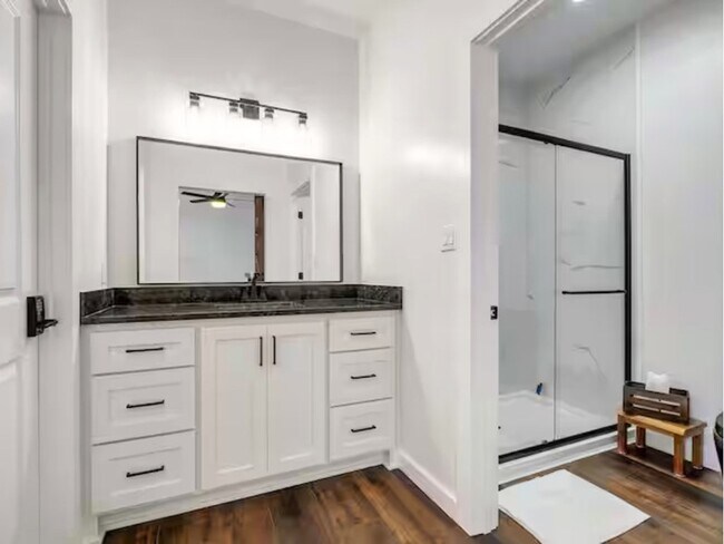 Building Photo - 134 Blackberry Ln