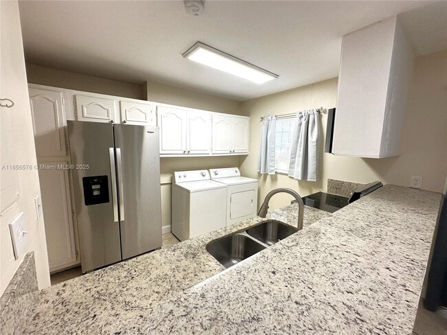 Building Photo - 6731 Kingsmoor Way