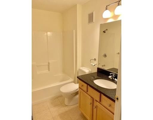 Building Photo - 206 Tamarack Ln