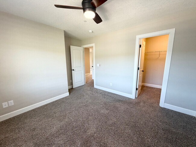 Building Photo - Beautiful 5 Bedroom with Den/Office and Large Bonus Room in Bethany Ridge!!!
