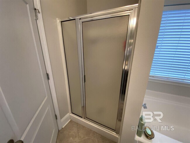 Building Photo - 25360 Spindle Ln