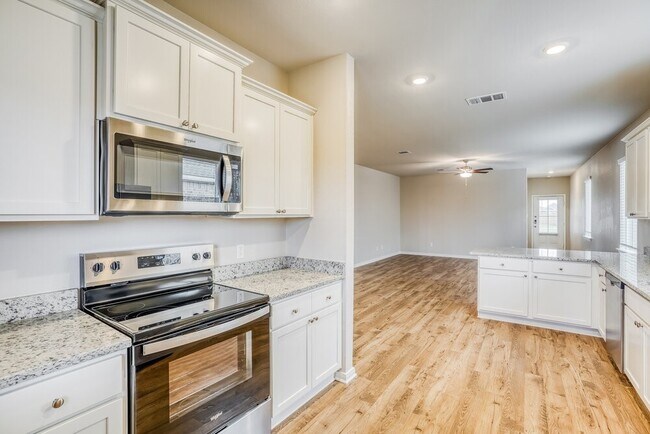 Building Photo - 7527 Tipton Meadow Way