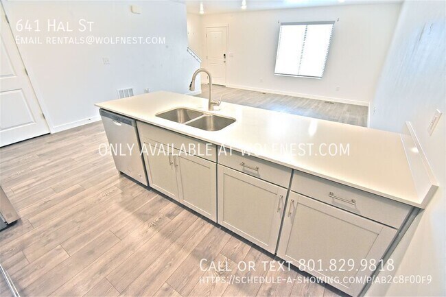 Building Photo - 641 Hal St