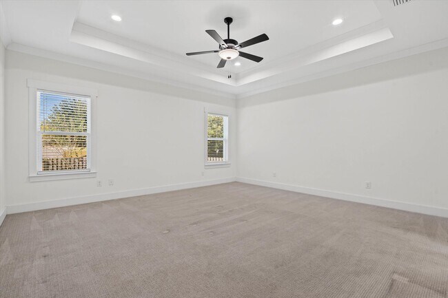 Building Photo - 655 Norman Ln