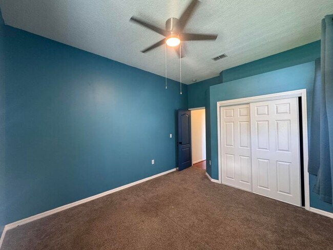 Building Photo - 39 Woodhollow Ln